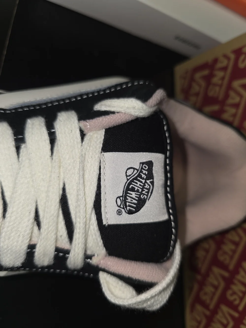 Vans Men’s Black & Pink Old Skool Skate Shoes